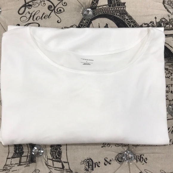 14th & Union Ruffle Sleeve Tee - Picture 6 of 6